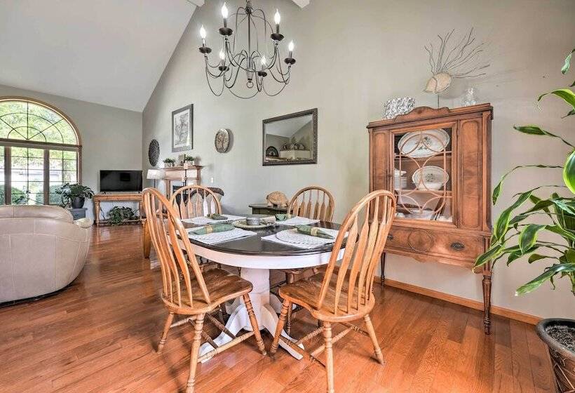 Spacious Fort Wayne Home W/ Yard + Gas Grill!