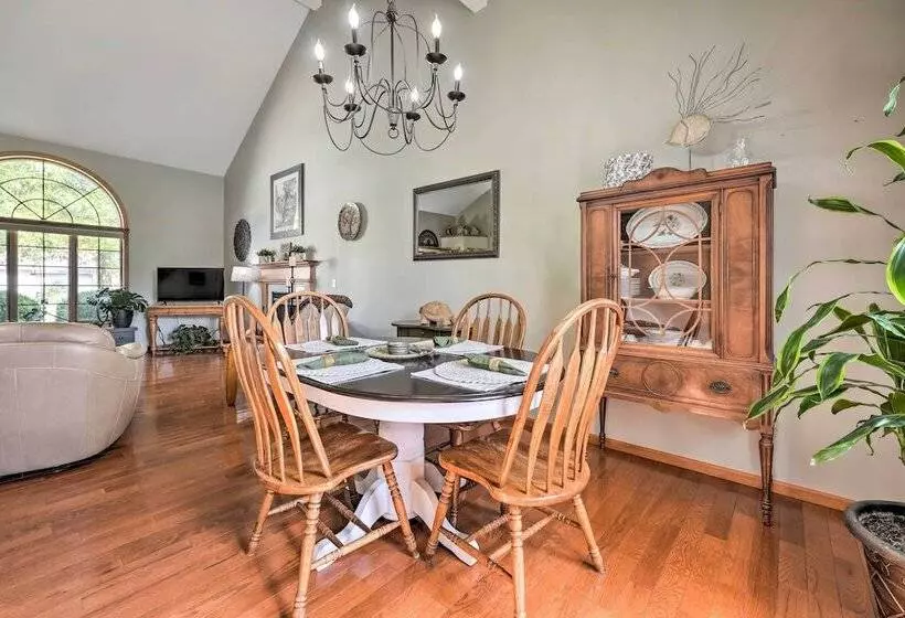 Spacious Fort Wayne Home W/ Yard + Gas Grill!