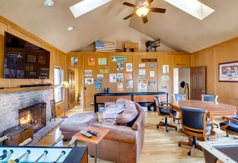 Spacious & Secluded Madison Home Near Dtwn!