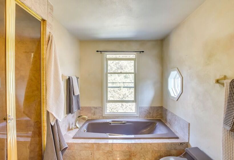 Spacious & Secluded Madison Home Near Dtwn!