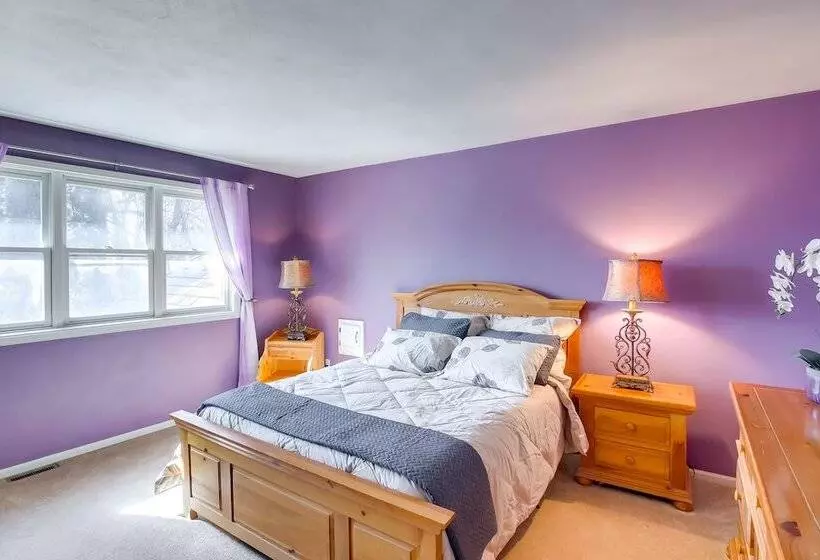 Spacious & Secluded Madison Home Near Dtwn!