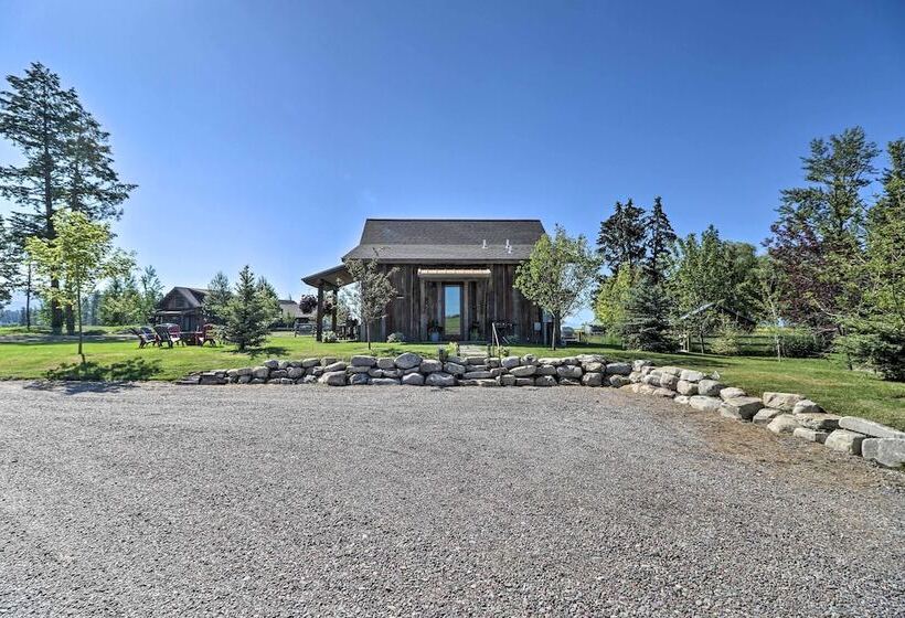 Stunning Kalispell Cottage On 30 Acre Farm!