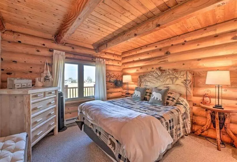 Stunning Driggs Retreat W/ Private Hot Tub & Pond!