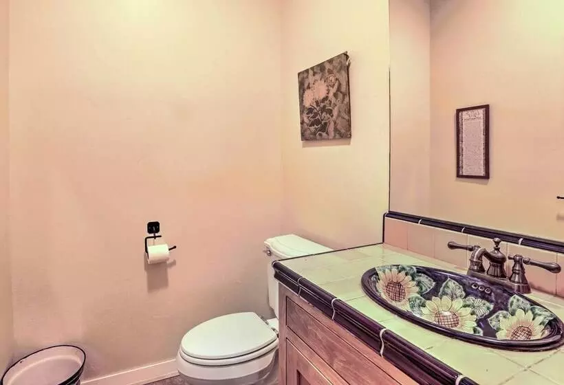 Templeton Ranch W/ Private Hot Tub & Deck!