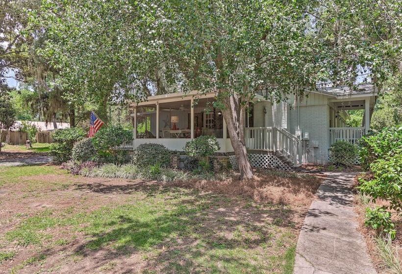 1 Mi To Old Town Bluffton: Home W/ Screened Porch