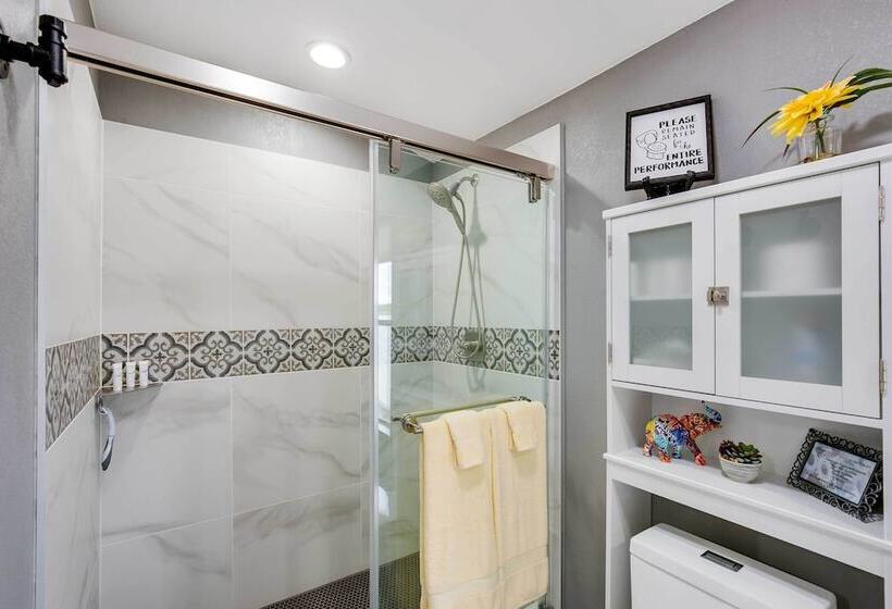 Waterfront House W/ Decks, Dock + Boat Slip!