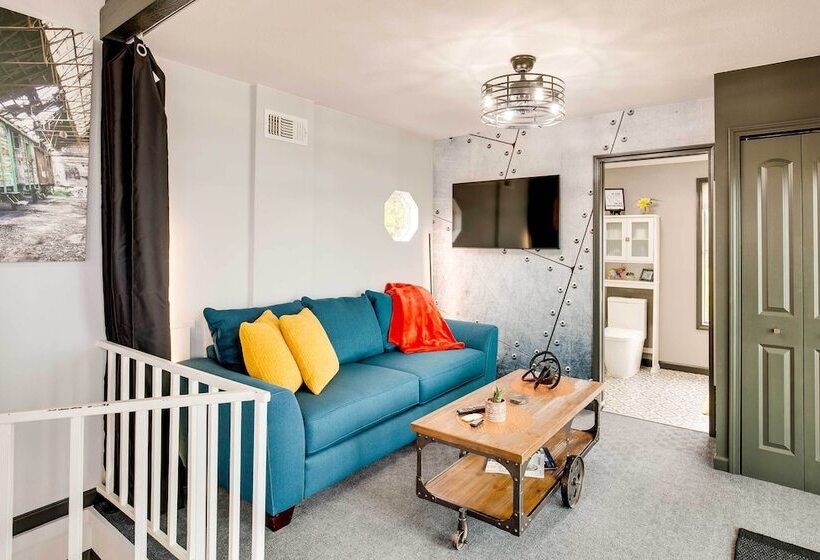 Waterfront House W/ Decks, Dock + Boat Slip!