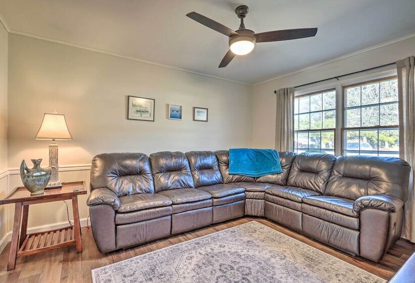 Waterfront Retreat < 4 Mi To Dtwn Cambridge!