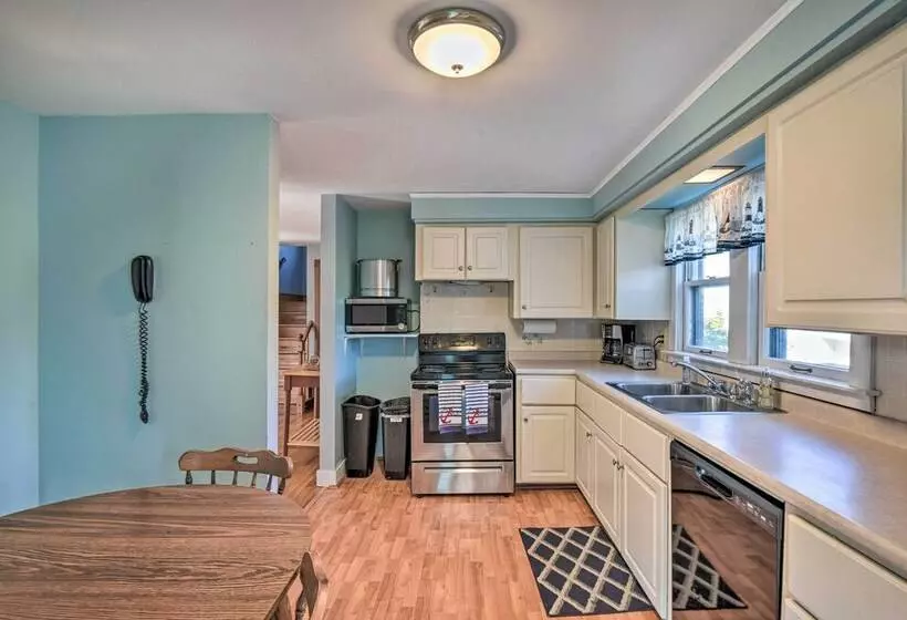 6br Biddeford Home; Steps To Hills Beach