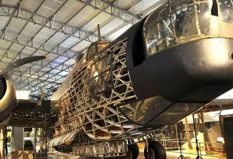 1 Bed Cottage Museum View Garden Free Parking