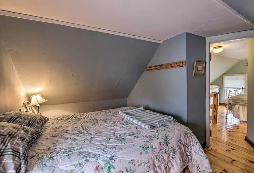 Charming Cottage W/ Patio, Walk To Boothbay Harbor