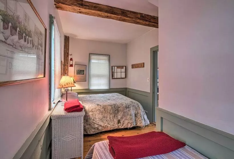 Charming Cottage W/ Patio, Walk To Boothbay Harbor