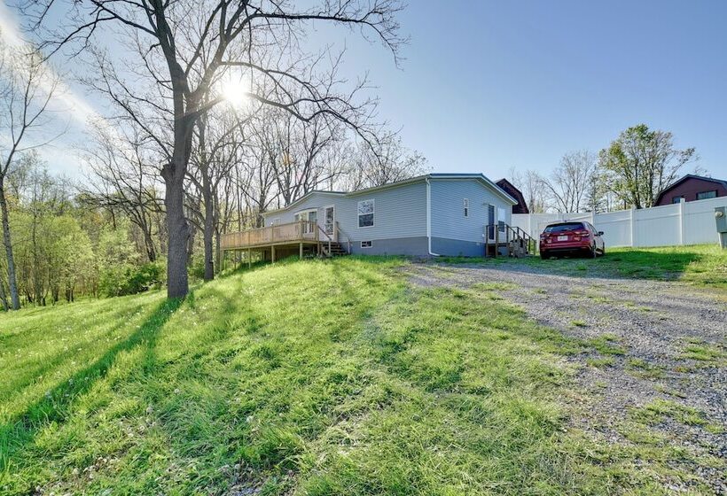 Chic Seneca Falls Home On Cayuga Wine Trail!