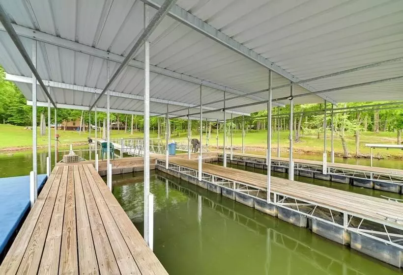 Cozy Dover Home W/ Boat Dock, Fire Pit & Deck!