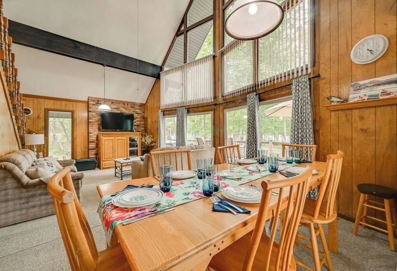 Cozy Dover Home W/ Boat Dock, Fire Pit & Deck!