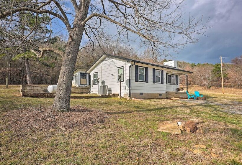 Hodgen Cottage On 650 Acres, Cozy & Scenic
