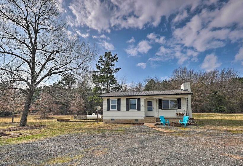 Hodgen Cottage On 650 Acres, Cozy & Scenic