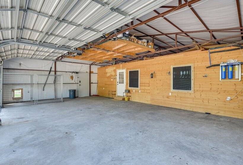 Dog Friendly Home W/ Yard & Fire Pit In Midlothian