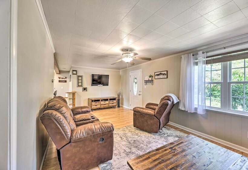 Family Friendly Sanctuary: Bbq, Patio & Yard