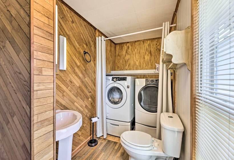 Family Friendly Sanctuary: Bbq, Patio & Yard