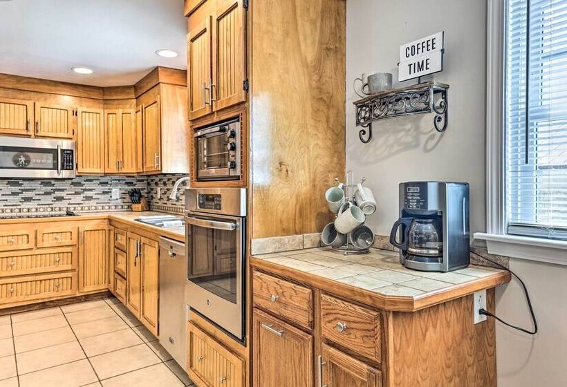 Family Friendly Sanctuary: Bbq, Patio & Yard