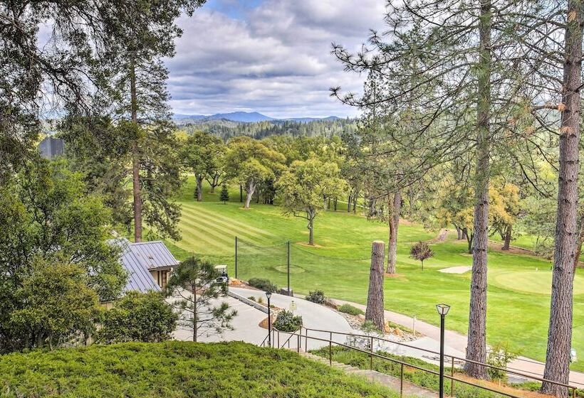 Groveland Lake House W/ Hot Tub & Water Views