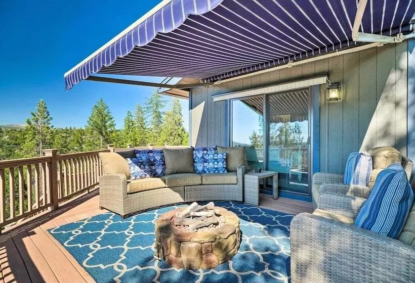 Groveland Lake House W/ Hot Tub & Water Views