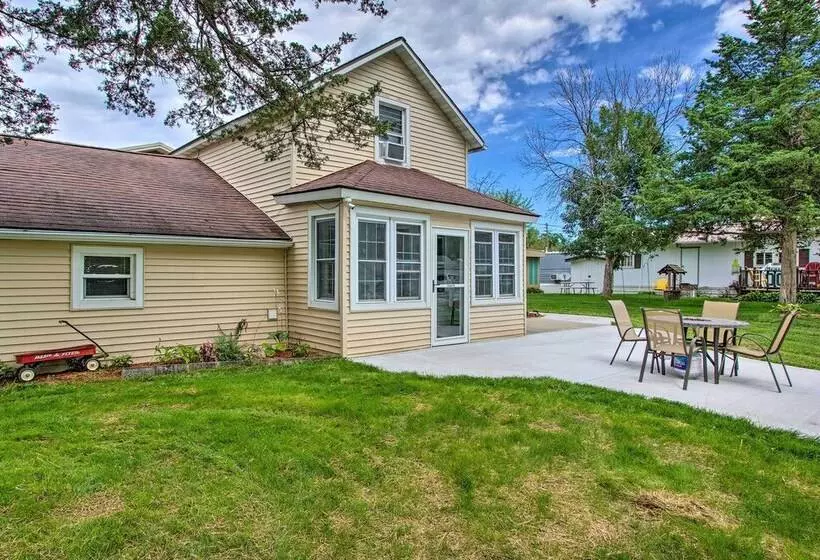 Harpers Ferry Escape: Near Hiking & Kayaking