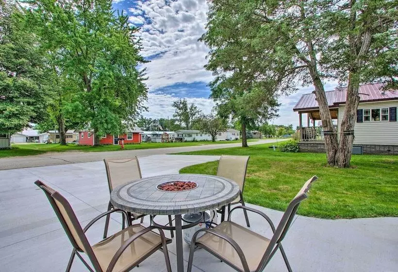 Harpers Ferry Escape: Near Hiking & Kayaking