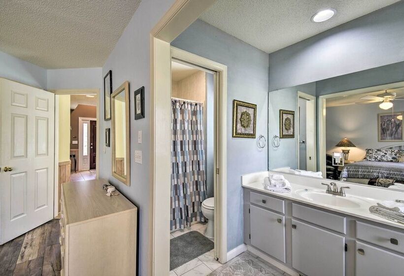 Home W/ Deck In Corolla Light: Walk To Beach!