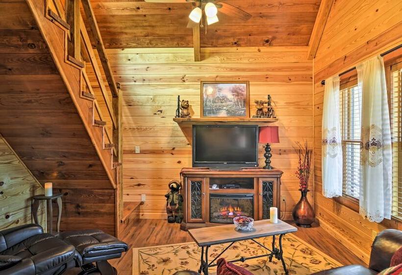 2 Mi To Lake Hamilton: Hot Springs Cabin Rental!