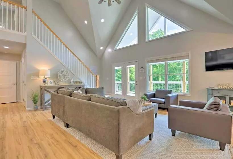 Rough River Lake House W/ Dual Primary Suites!
