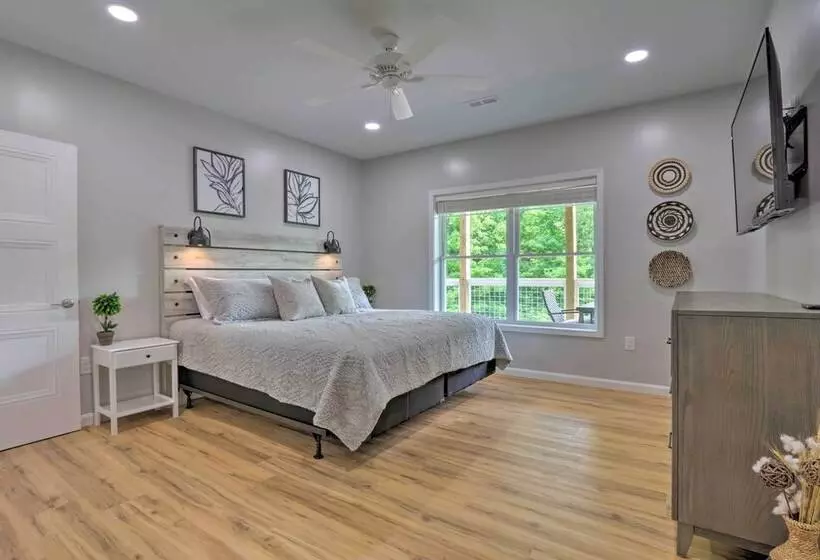 Rough River Lake House W/ Dual Primary Suites!
