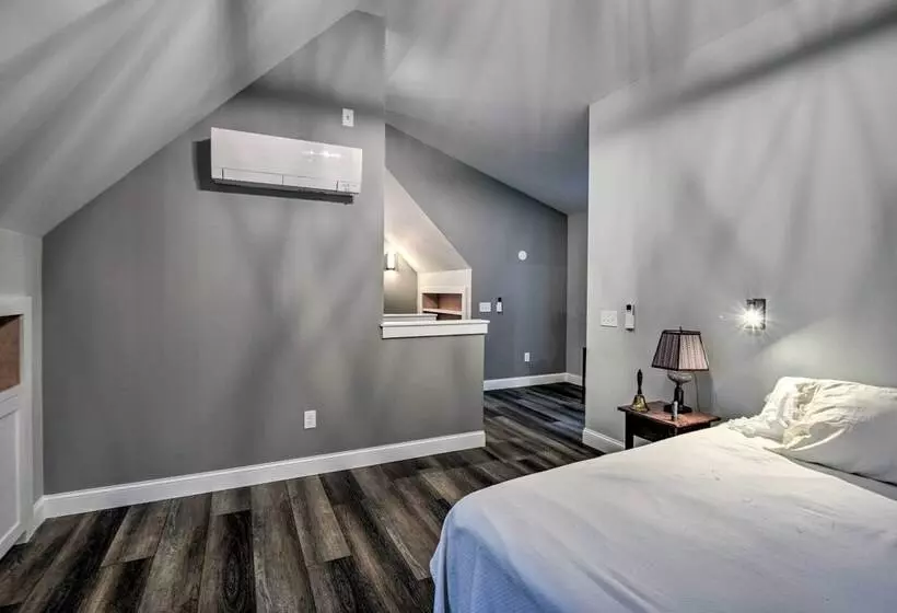 Modern Francestown Retreat On Scobie Pond!