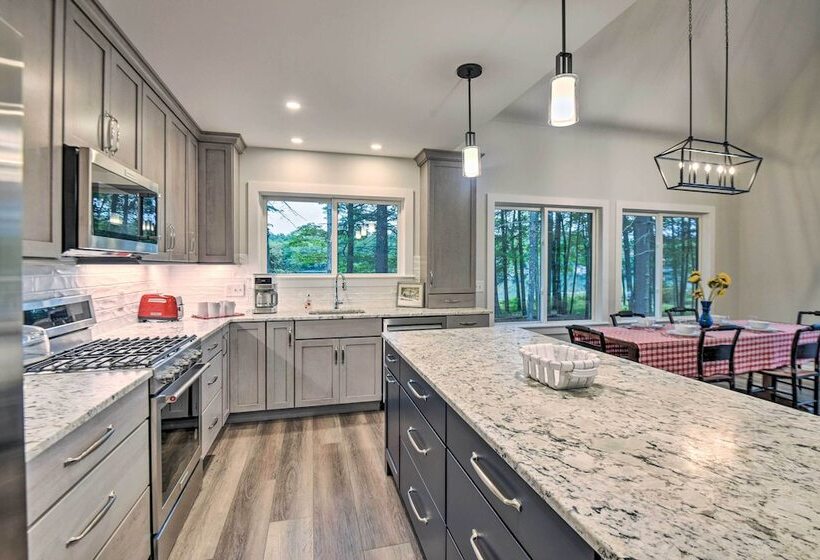 Modern Francestown Retreat On Scobie Pond!