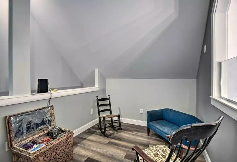 Modern Francestown Retreat On Scobie Pond!