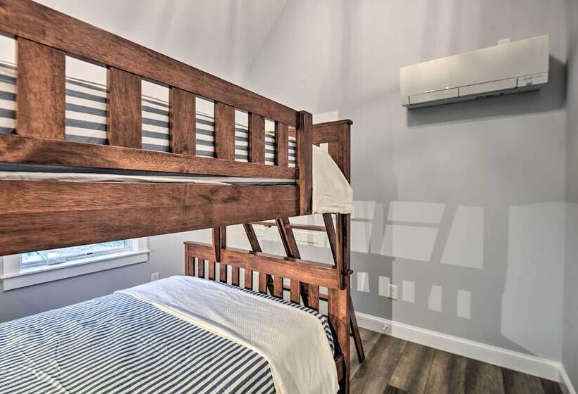 Modern Francestown Retreat On Scobie Pond!