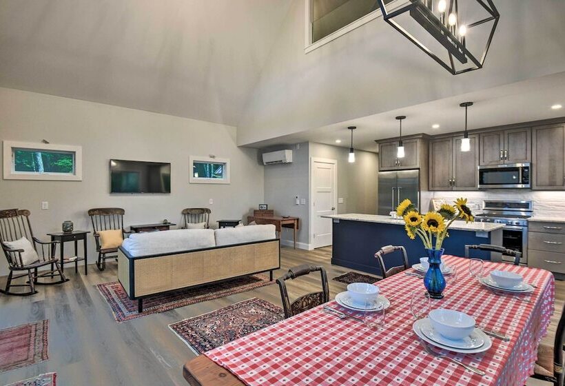 Modern Francestown Retreat On Scobie Pond!