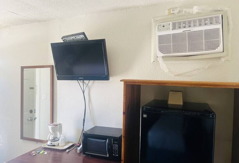 فندق على الطريق Budget Inn