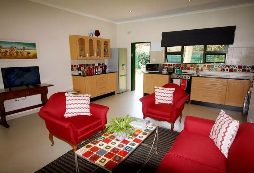 Palm Cottage