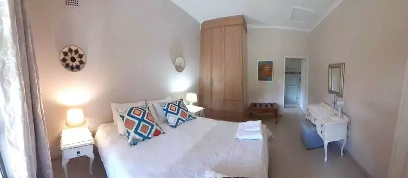 Palm Cottage