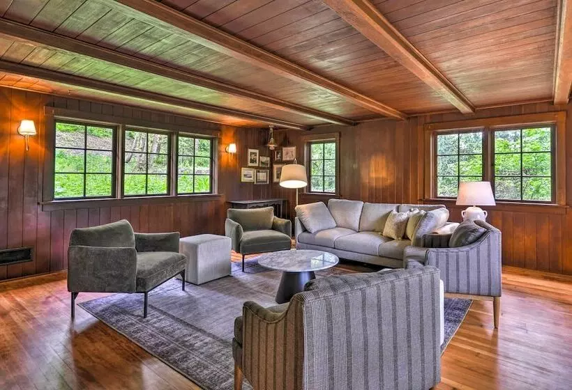 Peaceful + Elegant Cottage W/ Riverside View