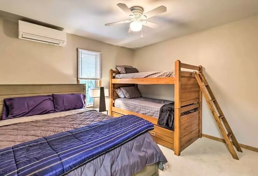 Hot Tub + Game Room: Peaceful Poconos Home!