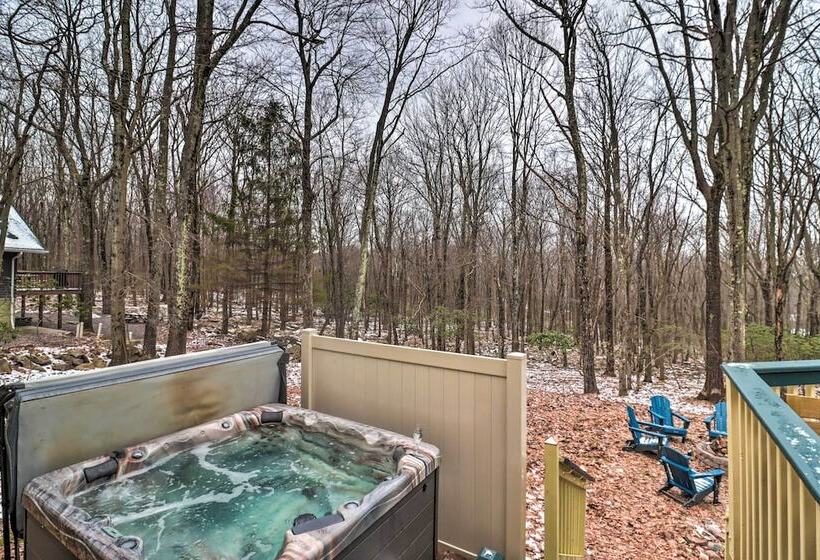 Hot Tub + Game Room: Peaceful Poconos Home!