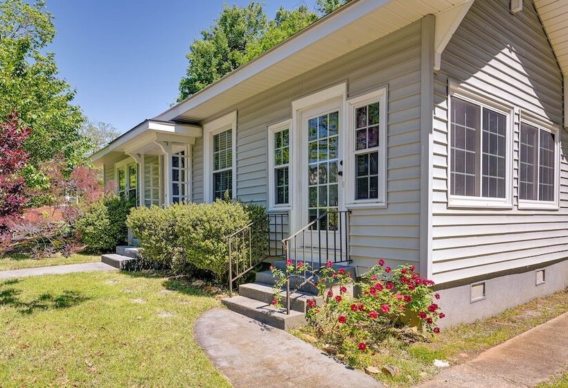 Quaint Anderson Home W/ Sunroom, Walk To Downtown!