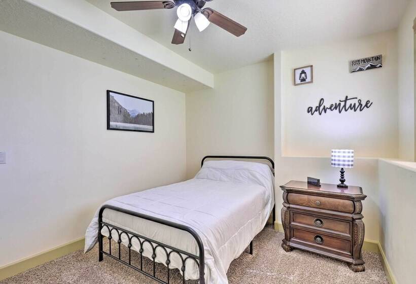 Saratoga Springs Getaway: Walk To Utah Lake!