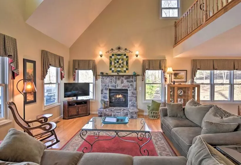 Game Room & Mtn Views: Ridgeline Escape!