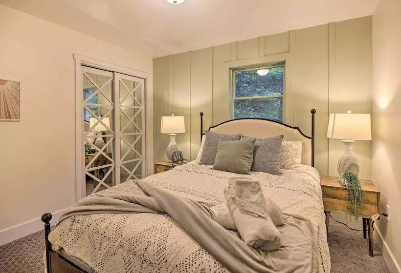 Spacious Tobyhanna Getaway: Echo Lake Access!