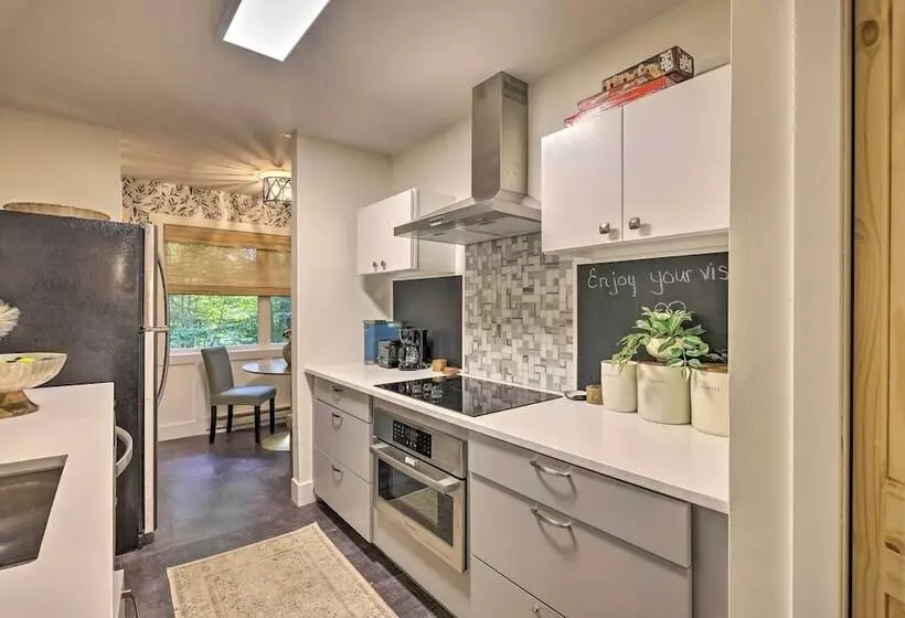 Spacious Tobyhanna Getaway: Echo Lake Access!