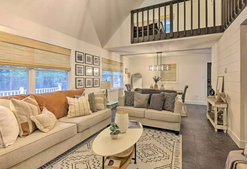 Spacious Tobyhanna Getaway: Echo Lake Access!